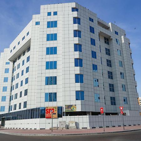 Omega Hotel Dubai Exterior foto