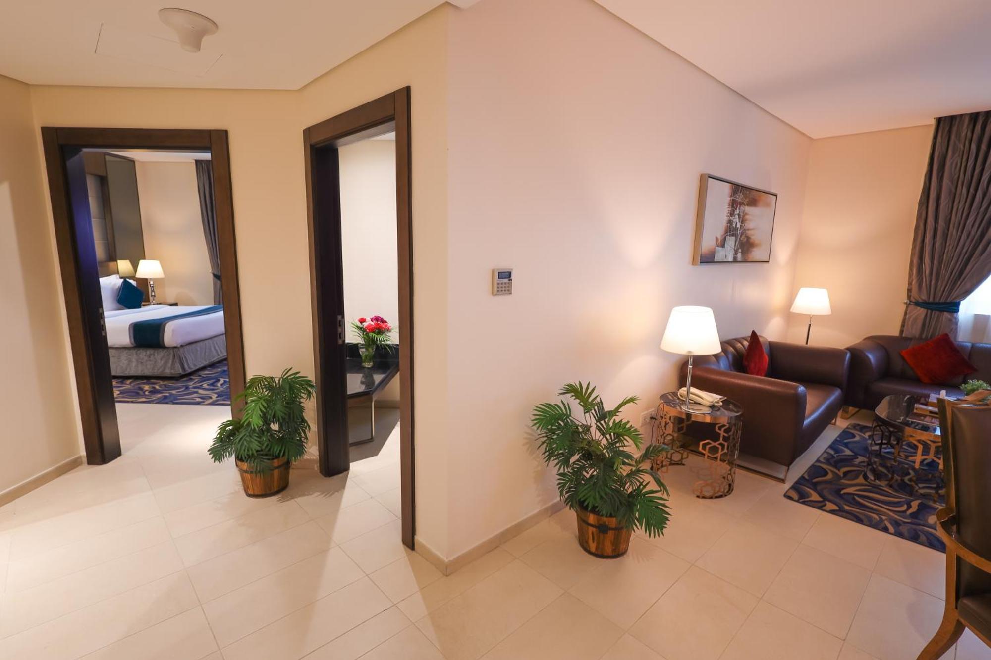 Omega Hotel Dubai Exterior foto