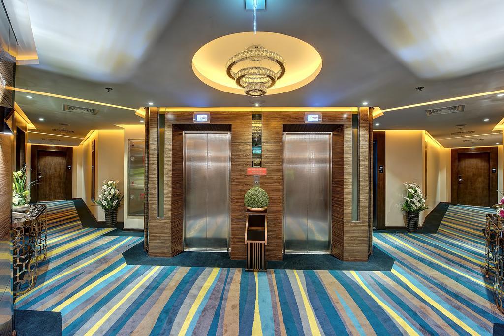Omega Hotel Dubai Exterior foto